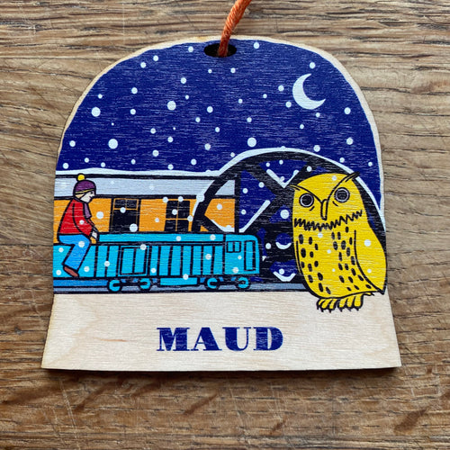 Maud snow globe decoration