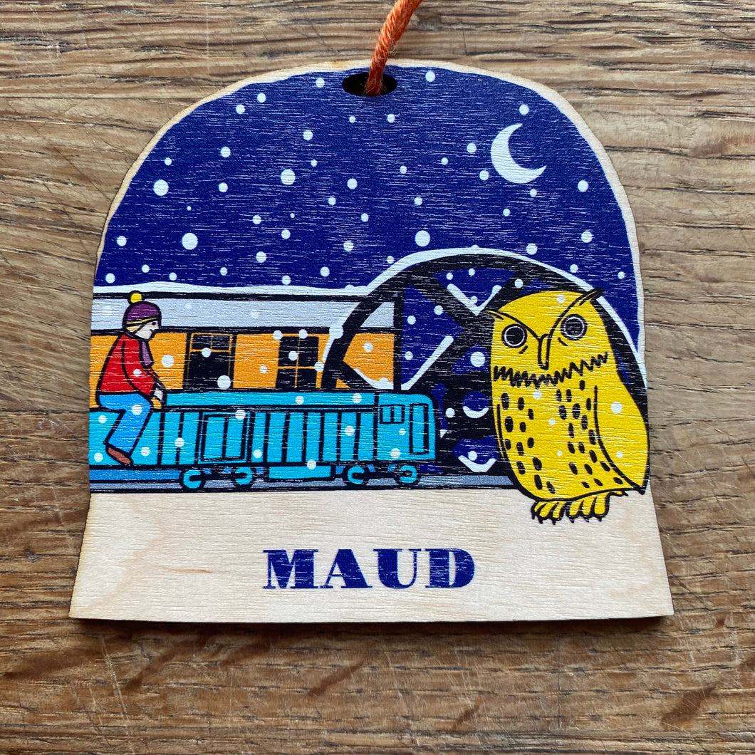 Maud snow globe decoration