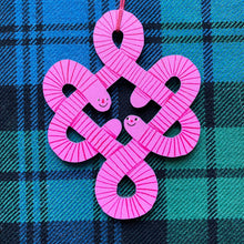 Celtic knot Worm decorations