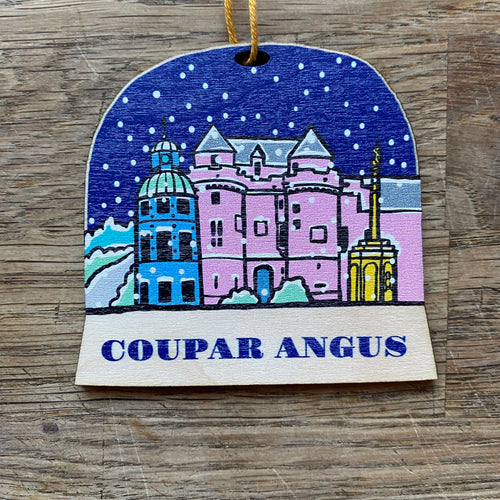 Coupar Angus snow globe decoration